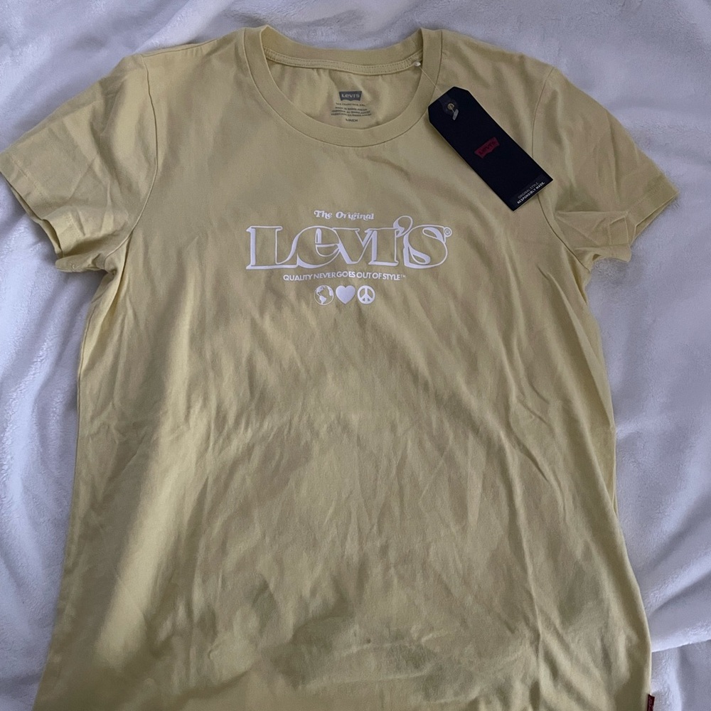 Levi's Women's Yellow T-Shirt